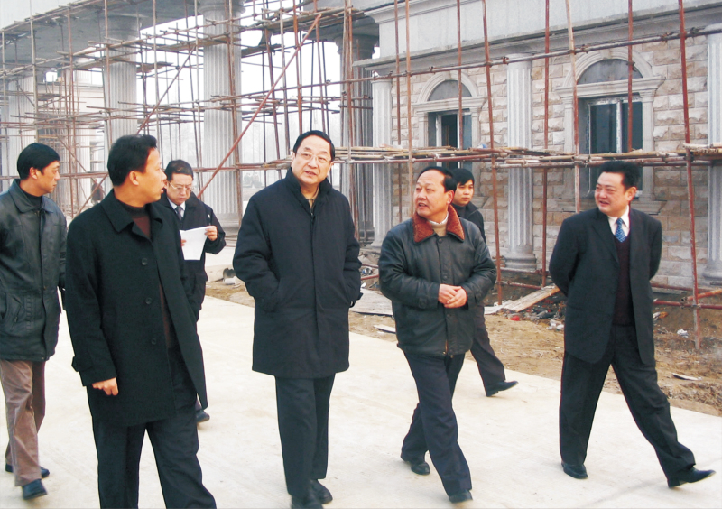 2005年1月14日，中共中央政治局委員、湖北省委書(shū)記俞正聲來(lái)公司調研